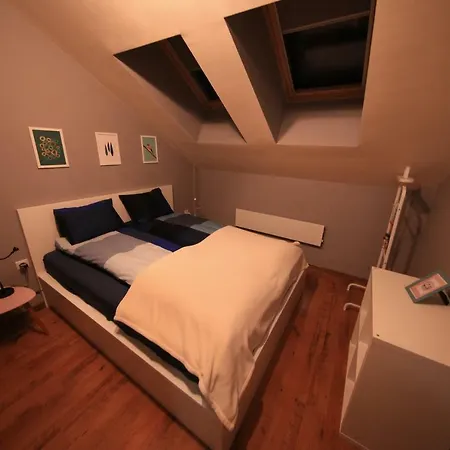 Cozy One Bedroom Near Gondola Διαμέρισμα