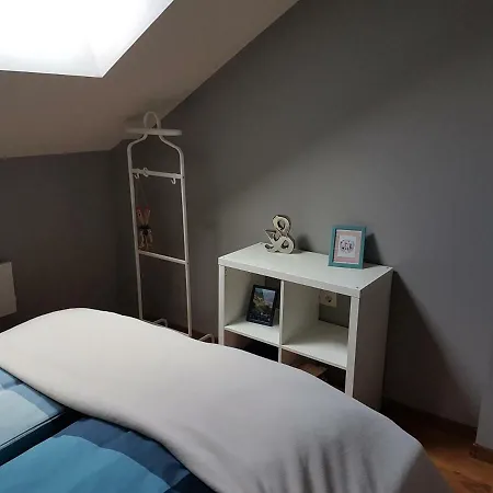 Cozy One Bedroom Near Gondola Διαμέρισμα *
